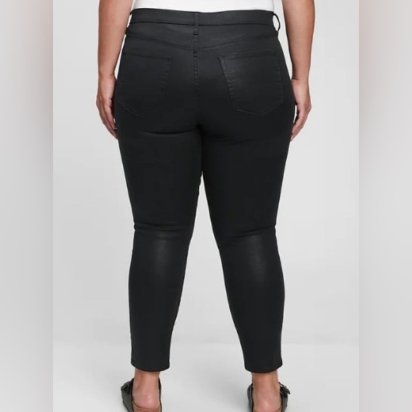 NWT! GAP Mid Rise Shiny Black True Skinny Jeans - Size 12/31R 🩵 - Picture 5 of 8